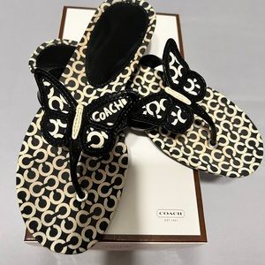 Authentic Coach Petra sandals